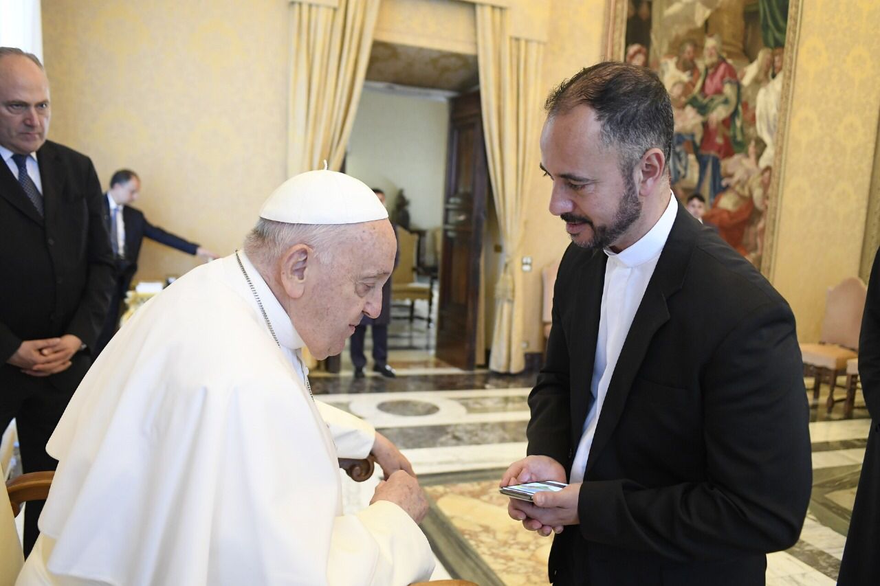 Pe. Massullo participa de audiência com o Papa Francisco